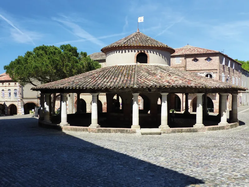 Cicerone - Cycling The Canal De La Garonne - Declan Lyons-7